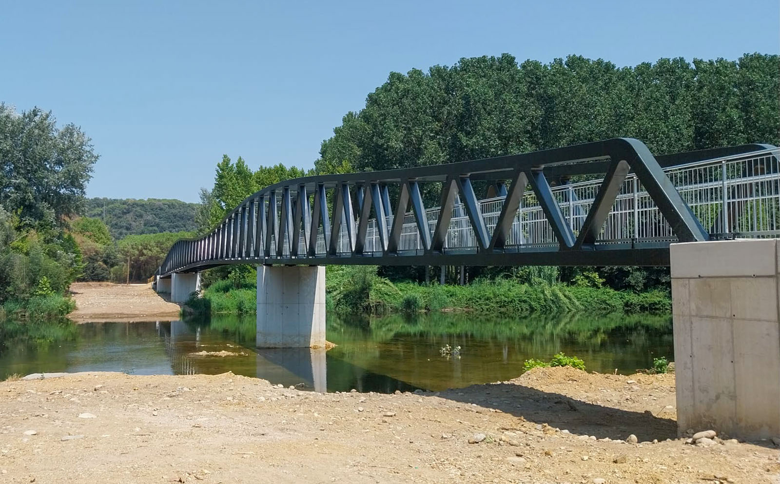 Entra en funcionament la nova passarel·la que connecta Bescanó i Sant Gregori