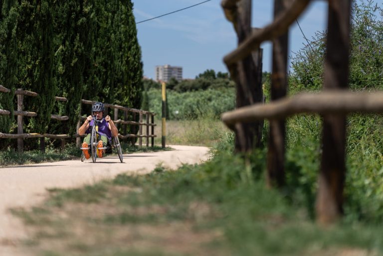 Ciclistas por la Ruta del Tren Petit